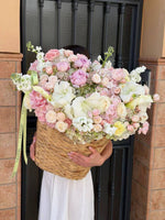 Load image into Gallery viewer, Grand Vanilla Bloom Basket